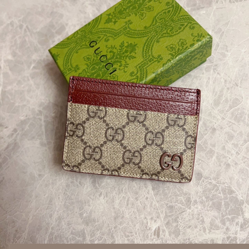 G*u*i wallets & purse